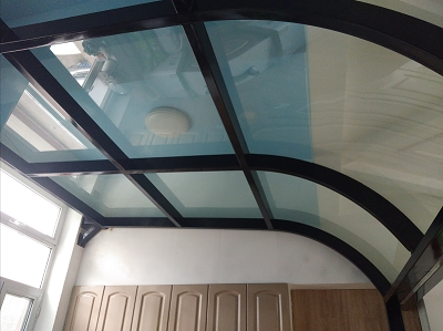 呼和浩特?cái)鄻蜷T窗